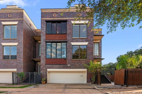 Photo of 502 Anita Street, Houston, TX 77006 (MLS # 30334979)