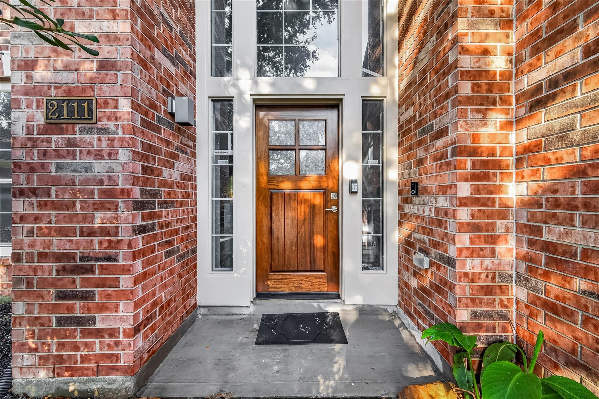 2111 Pinecreek Pass Lane