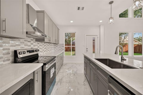 Photo of 2111 Pinecreek Pass Lane, Katy, TX 77449 (MLS # 33908459)