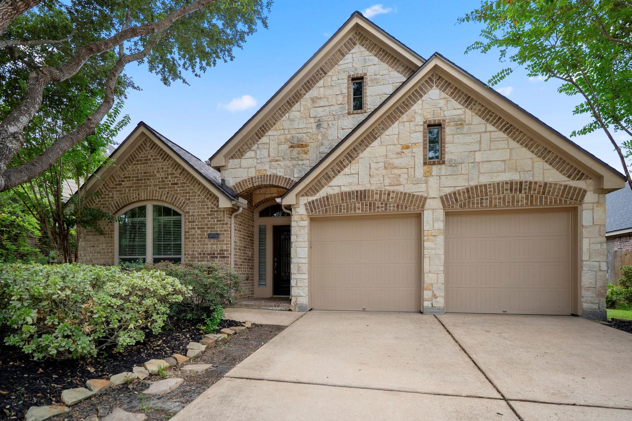 14906 Whispy Green Court
