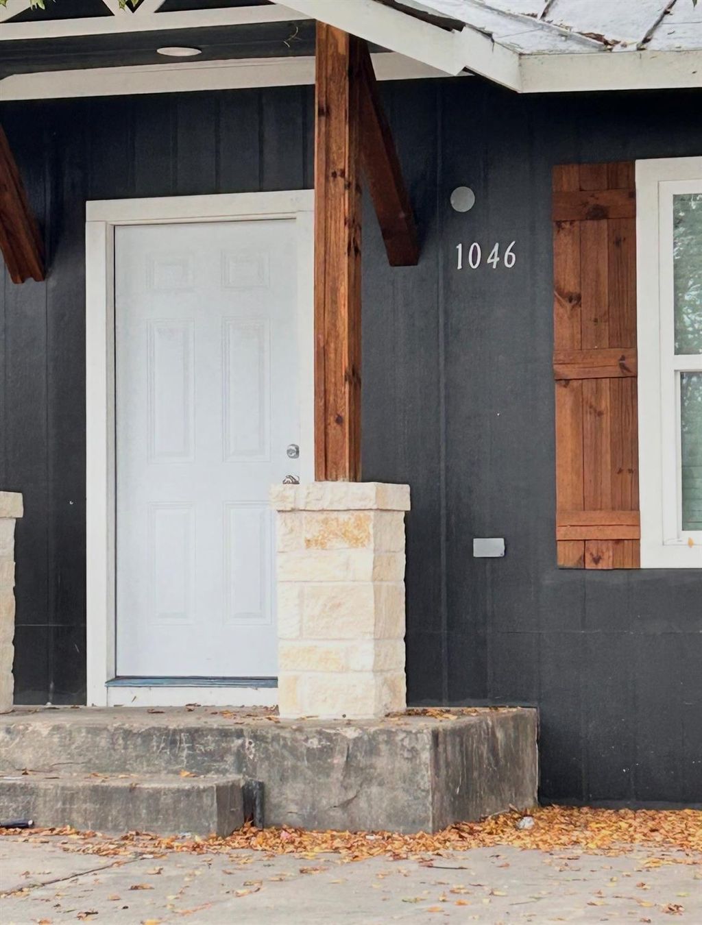 Photo of 1046 Paso Hondo, San Antonio, TX 78202 (MLS # 77616749)