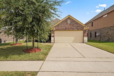 Photo of 18523 Windy Stone Drive, Houston, TX 77084 (MLS # 98024991)