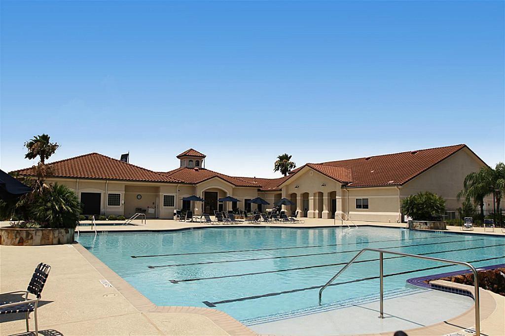 2405 Alamanni Drive