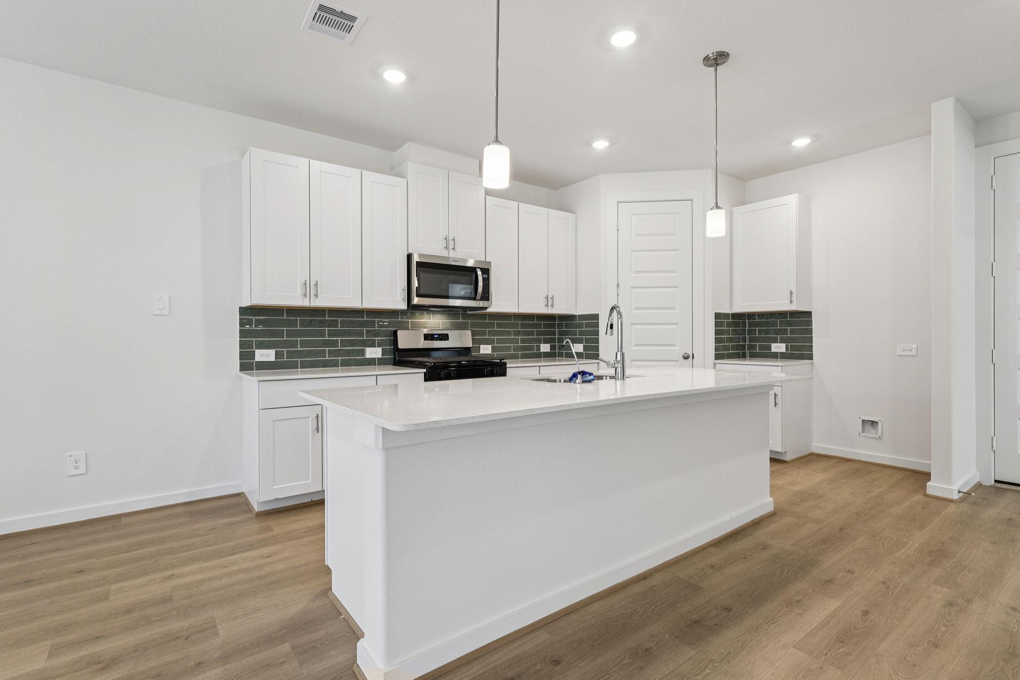 1126 Cedar Place Lane