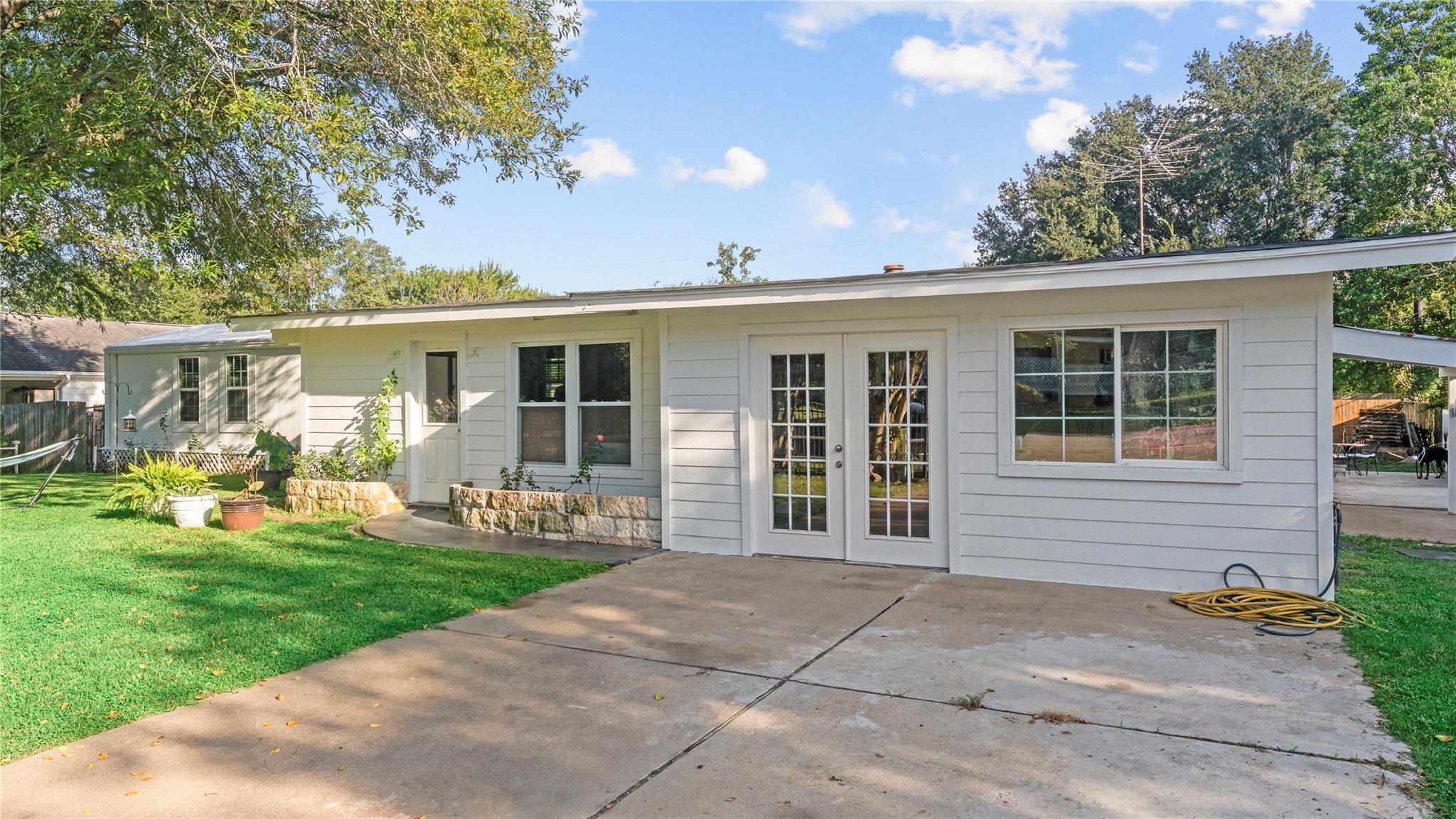 22202 Maplewood Drive