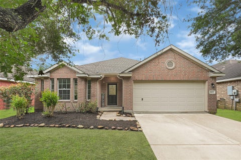 Photo of 5505 Savannah Woods Lane, Rosharon, TX 77583 (MLS # 73502635)