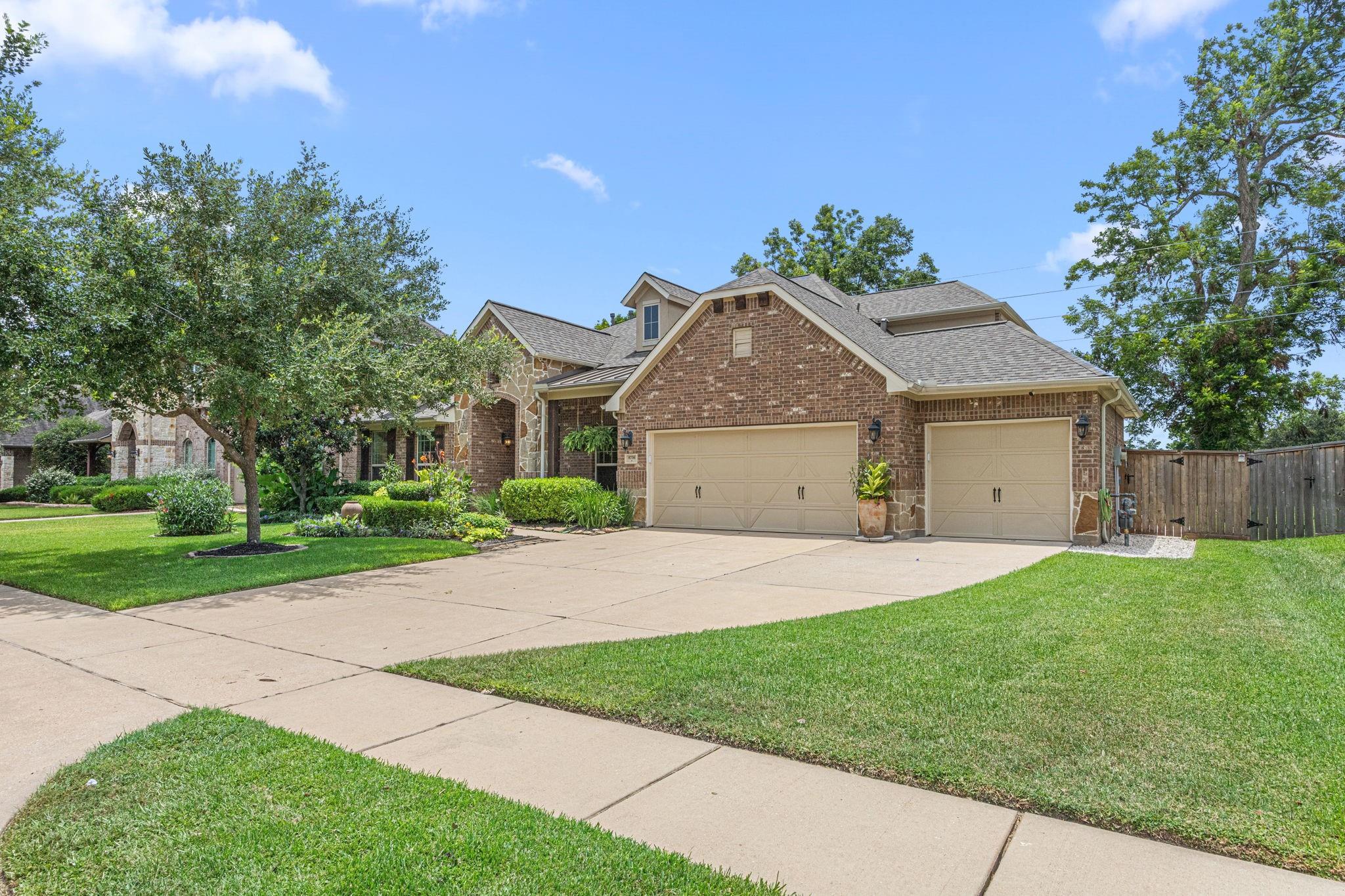 8706 Rampart Point Drive