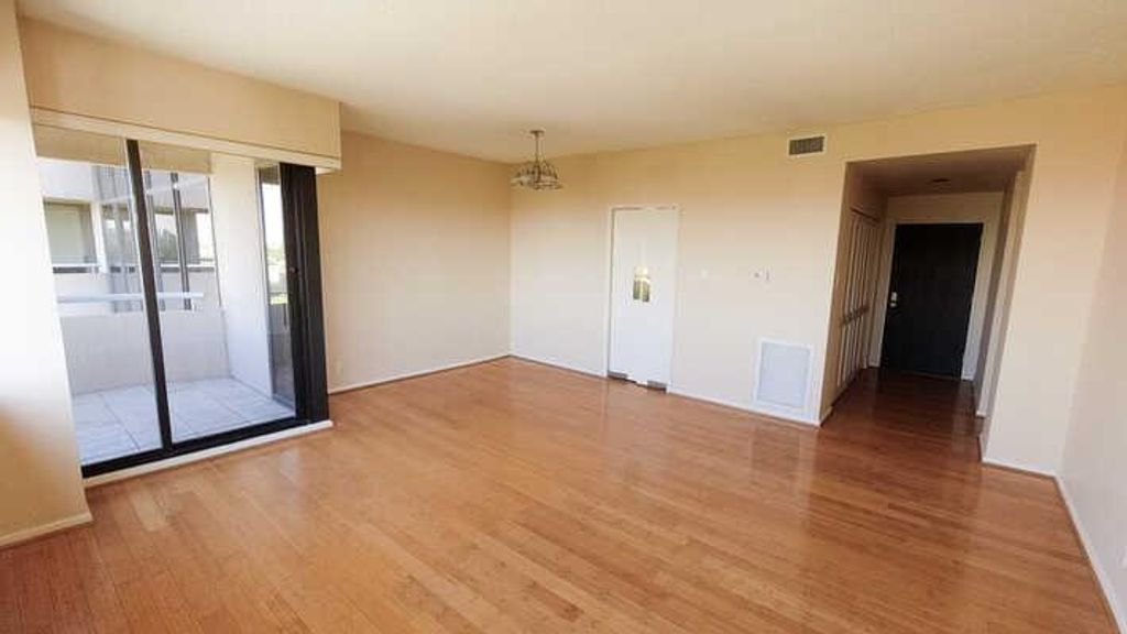 Photo of 5000 Montrose Boulevard #11B, Houston, TX 77006 (MLS # 40372216)