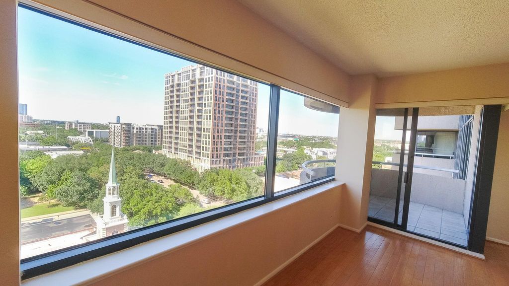 Photo of 5000 Montrose Boulevard #11B, Houston, TX 77006 (MLS # 40372216)