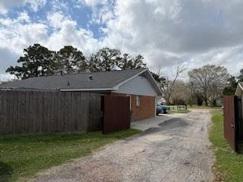 Tiny photo for 9727 Radiio Street, Houston, TX 77075 (MLS # 58542484)