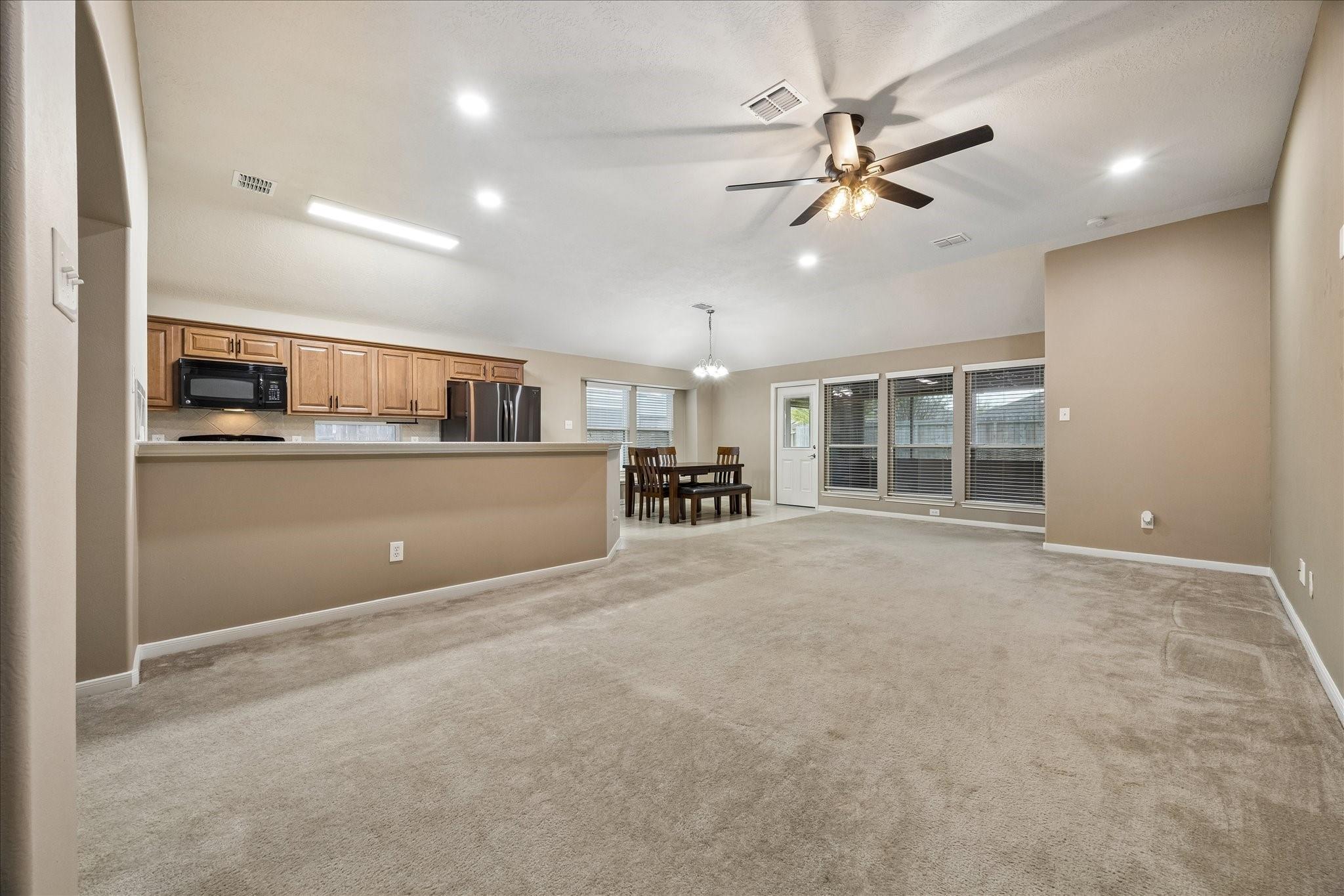 2613 Los Alamos Circle