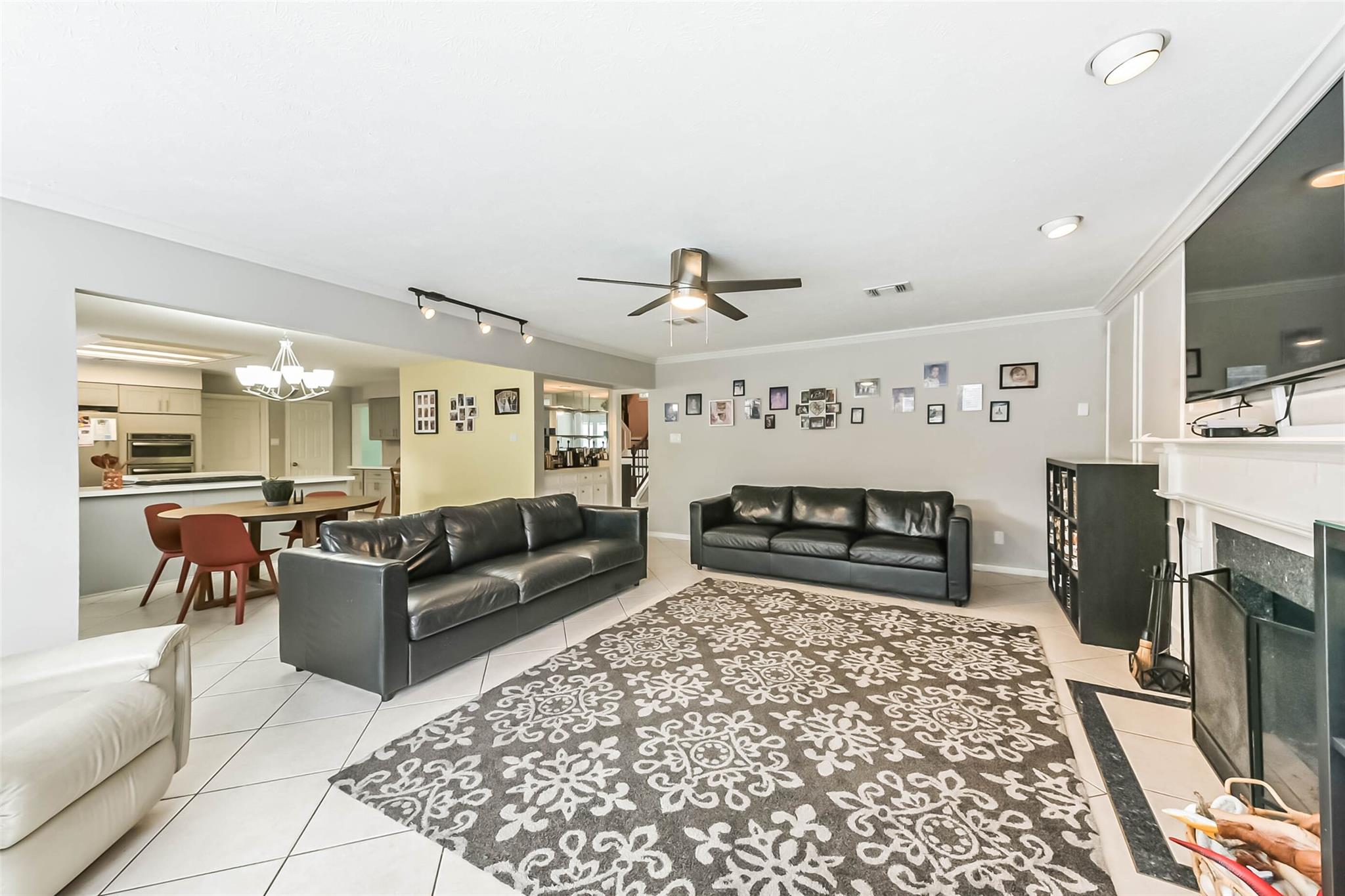 3319 Woodland View Drive
