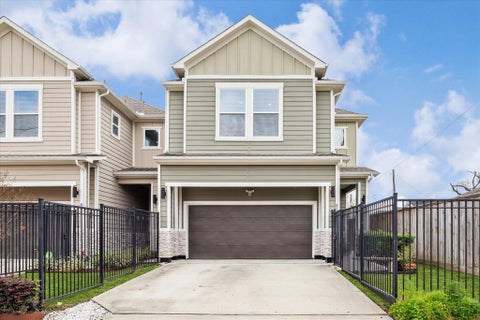 Photo of 822 Morris Street, Houston, TX 77009 (MLS # 96939766)