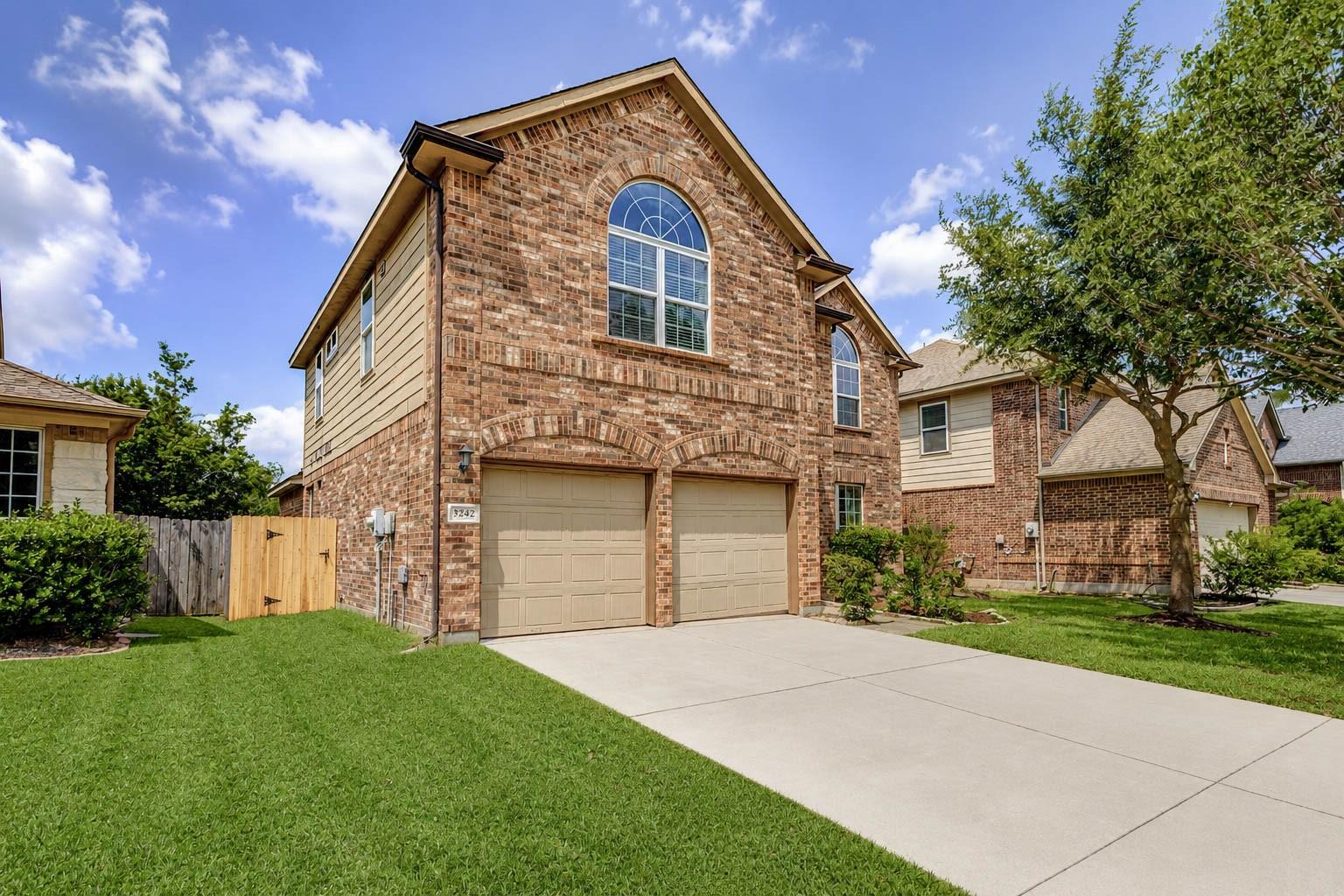 3242 Bandera Run Lane