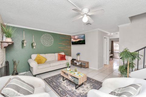 Photo of 5837 Sunforest Drive, Houston, TX 77092 (MLS # 31062977)