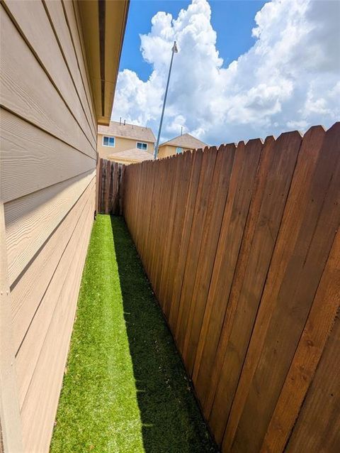 Tiny photo for 7206 Sunburst Meadow Drive, Houston, TX 77083 (MLS # 50024487)