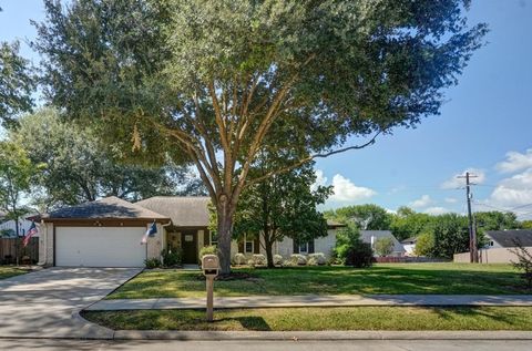403 Newport Boulevard League City TX 77573