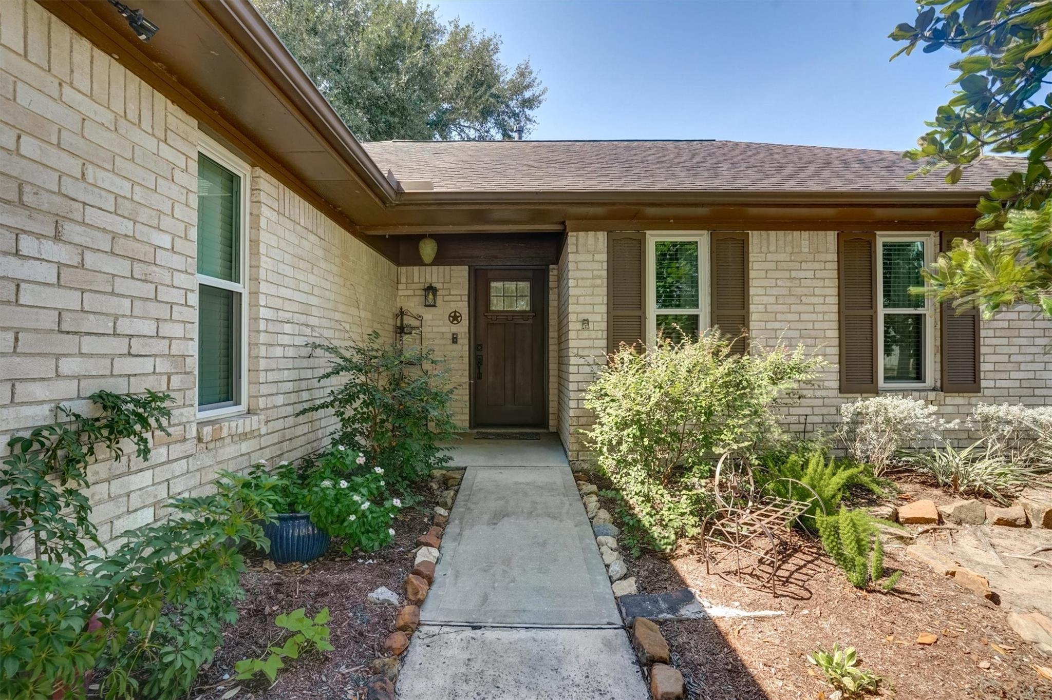 403 Newport Boulevard