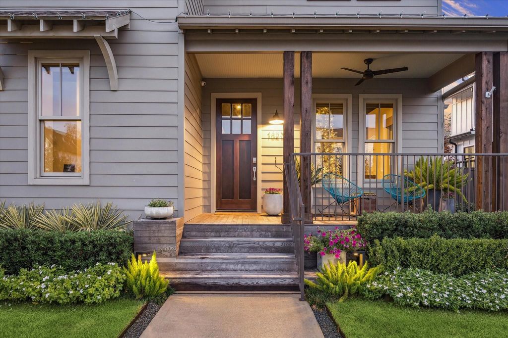 Photo of 1823 Arlington Street, Houston, TX 77008 (MLS # 77925731)