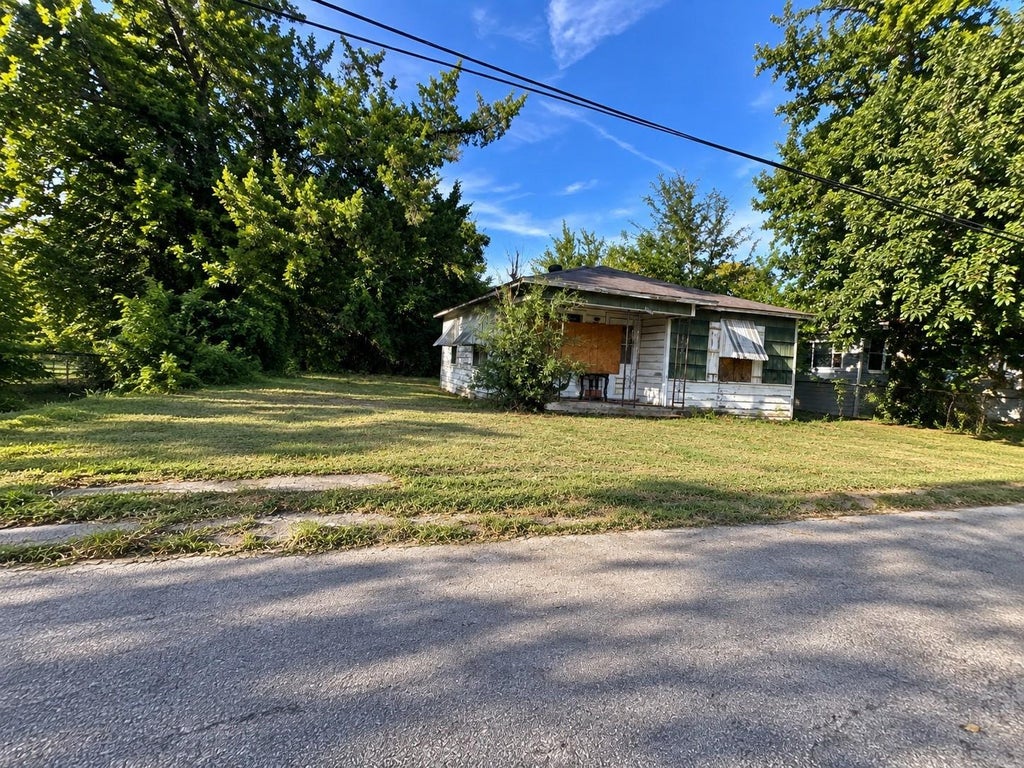 Photo of 5407 San Juan Street, Houston, TX 77020 (MLS # 65104142)