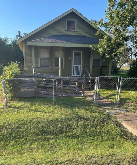 333 13th Street Port Arthur TX 77640