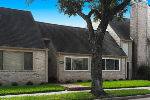 Photo of 6490 Alisa Lane #622, Houston, TX 77084 (MLS # 9021110)
