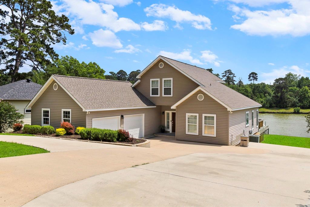 Photo of 537 Caney Creek Drive, Livingston, TX 77351 (MLS # 14284624)