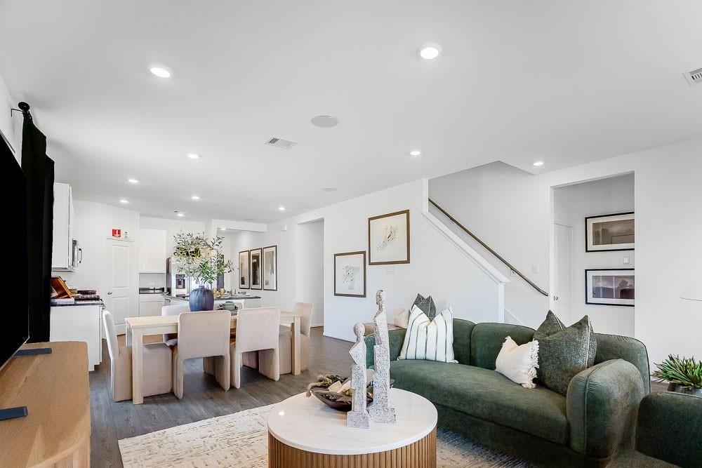 7819 Shimmering Star Lane