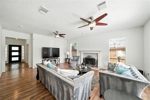 211 Aberdeen Street Stafford TX 77477