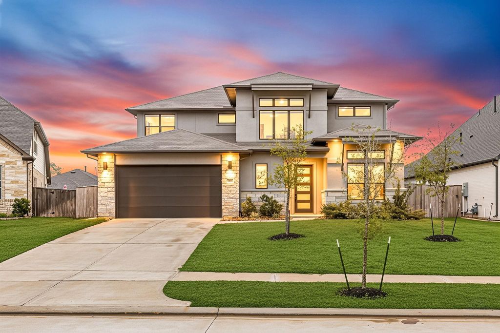 Photo of 734 Platinum Stone Lane, Pinehurst, TX 77362 (MLS # 71280415)