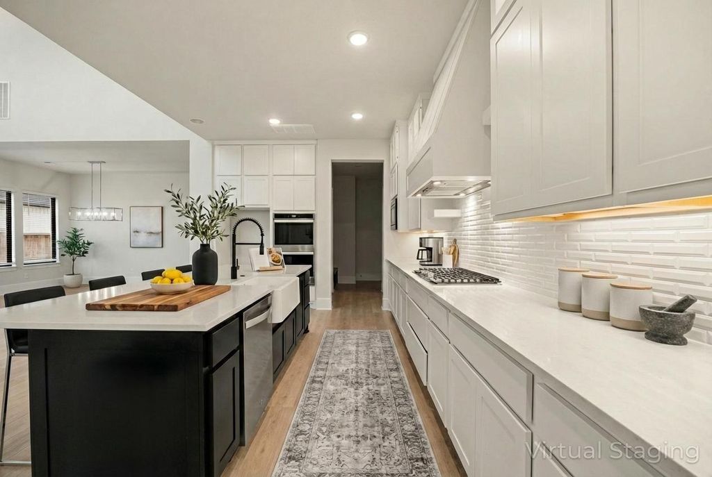 Photo of 734 Platinum Stone Lane, Pinehurst, TX 77362 (MLS # 71280415)