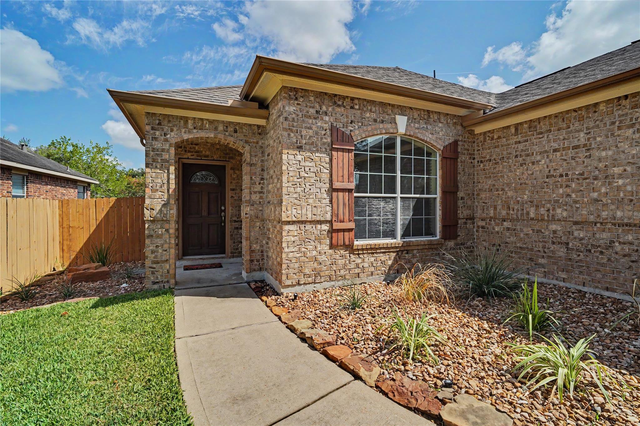 2886 Milano Lane
