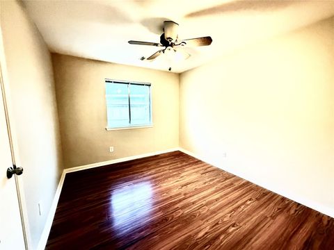 Tiny photo for 10435 Claybrook Drive, Houston, TX 77089 (MLS # 95603752)