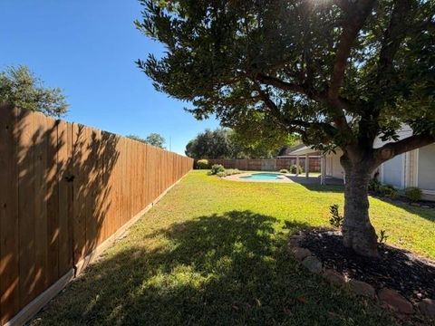 Tiny photo for 10435 Claybrook Drive, Houston, TX 77089 (MLS # 95603752)