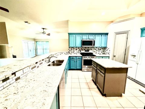 Tiny photo for 10435 Claybrook Drive, Houston, TX 77089 (MLS # 95603752)