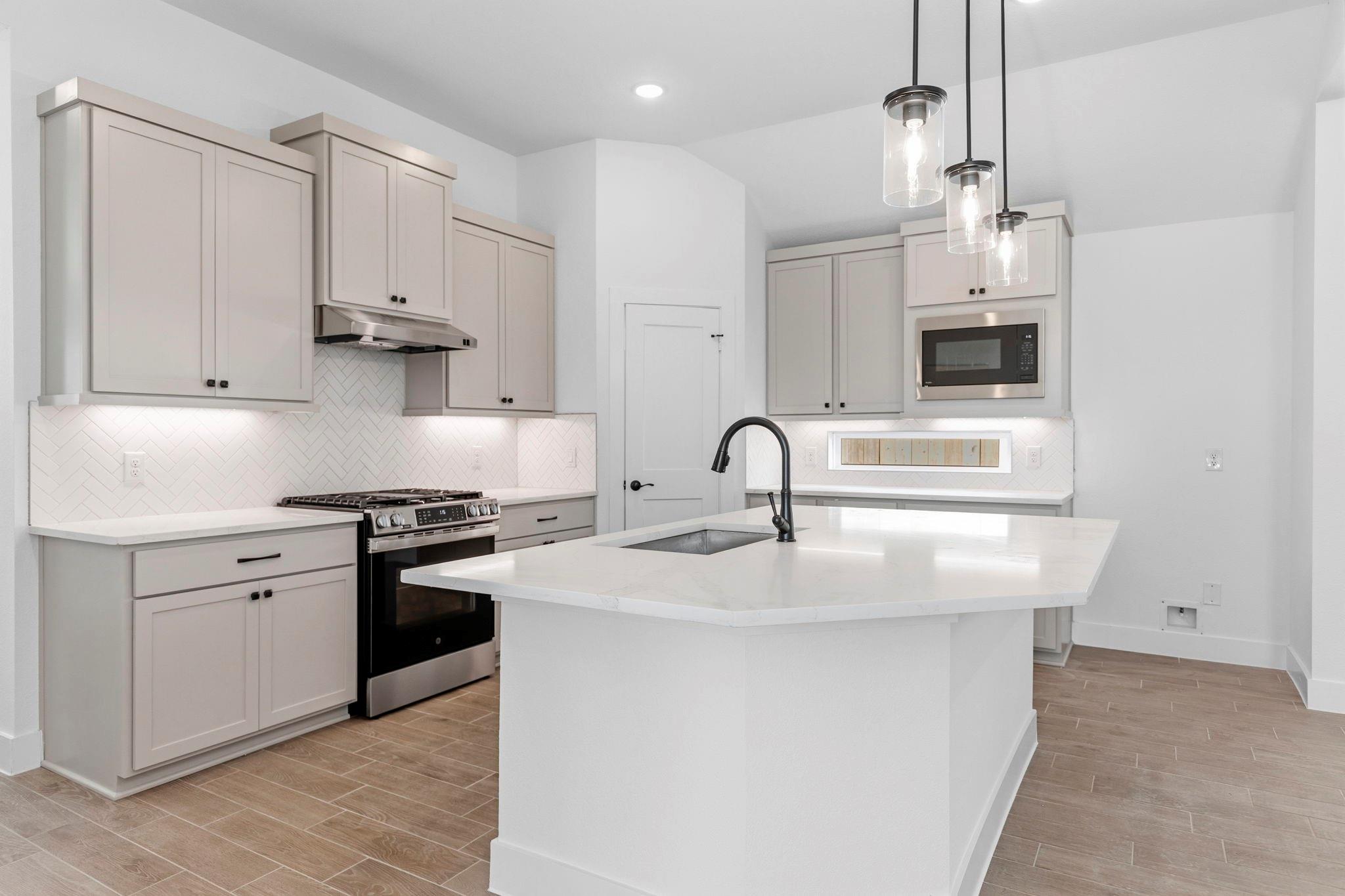 11239 White Crownbeard Drive