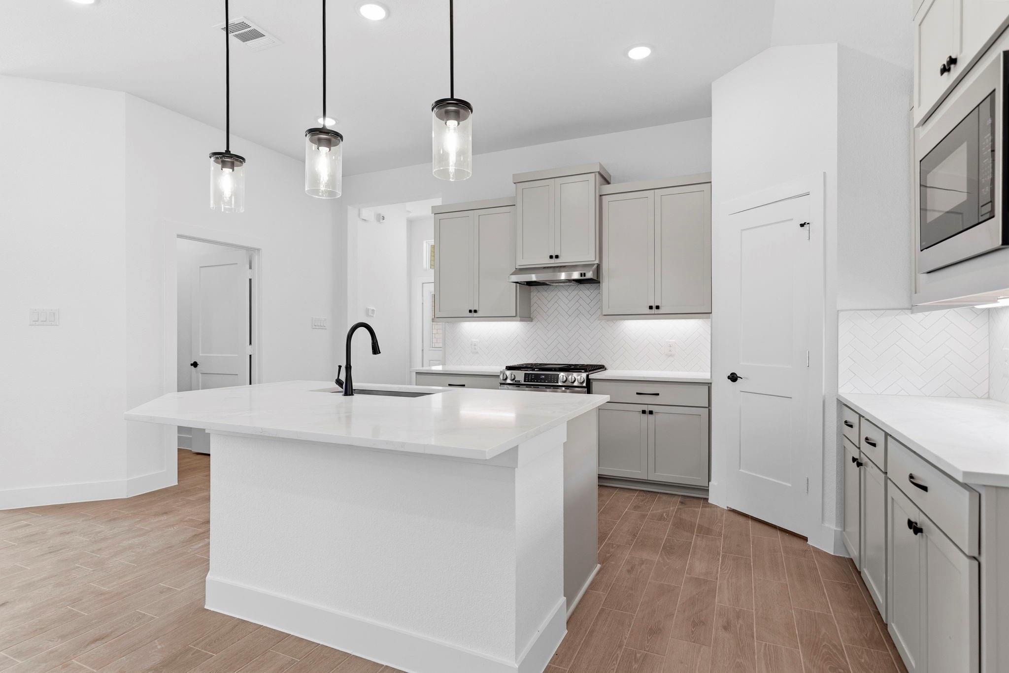 11239 White Crownbeard Drive