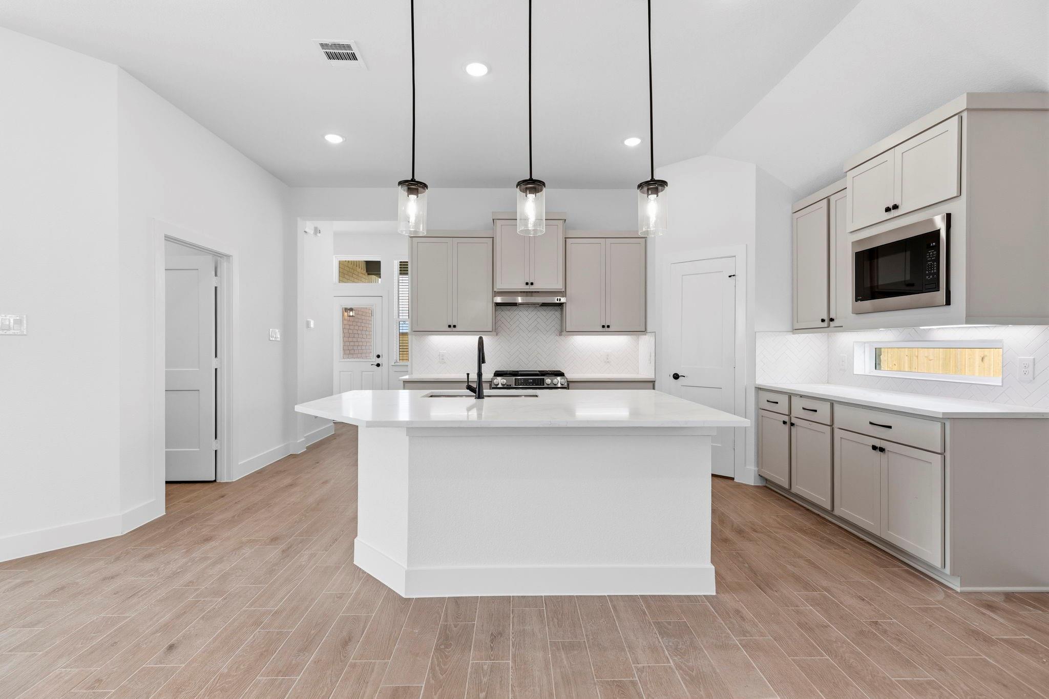 11239 White Crownbeard Drive