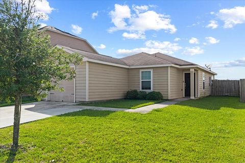 Photo of 5727 Treasure Cove Road, Cove, TX 77523 (MLS # 58769814)