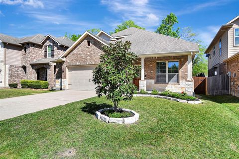 Homes For Sale - 7442 Casita Drive<br/> Magnolia, TX 77354