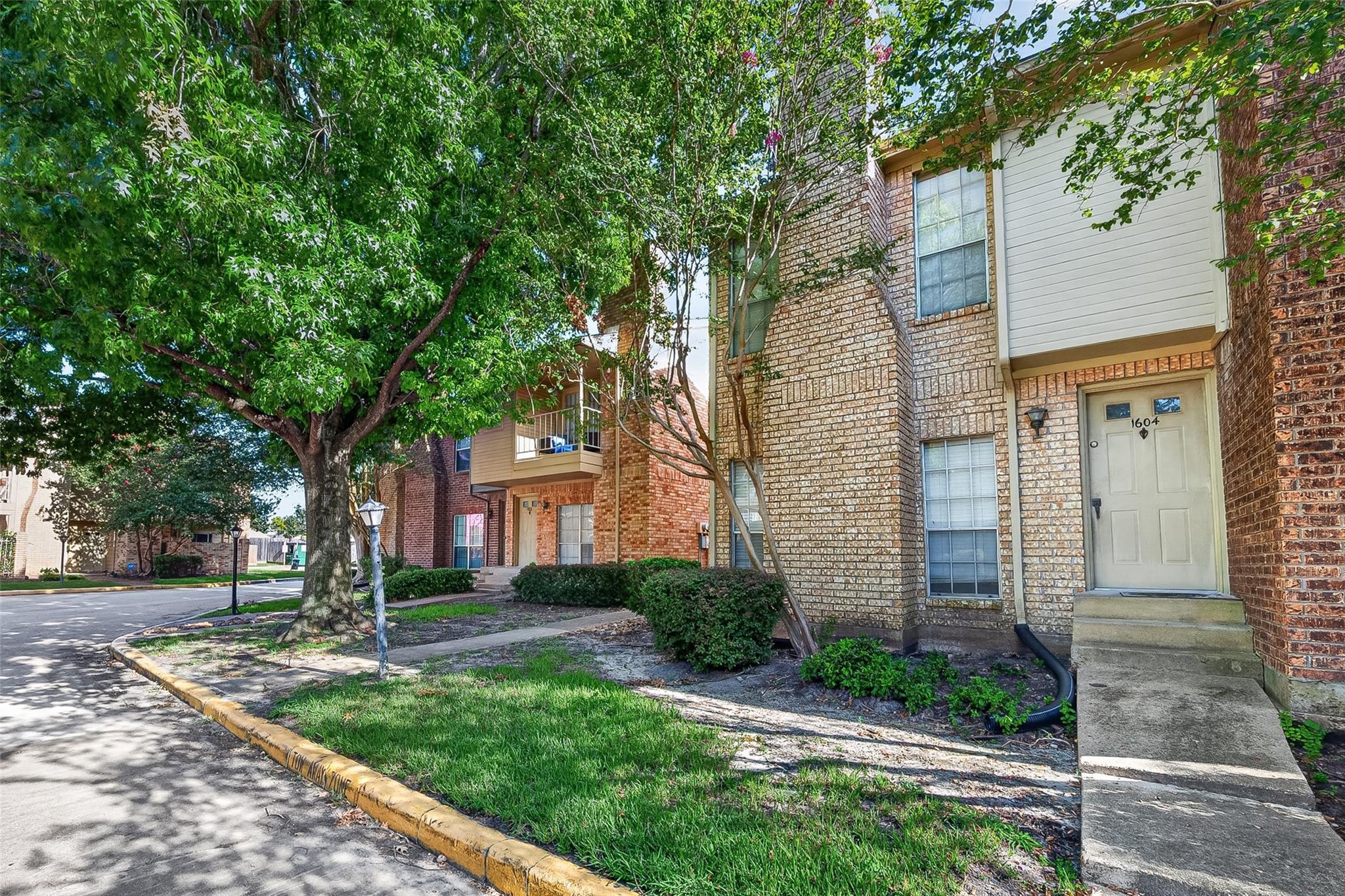 1515 Sandy Springs Road 1604