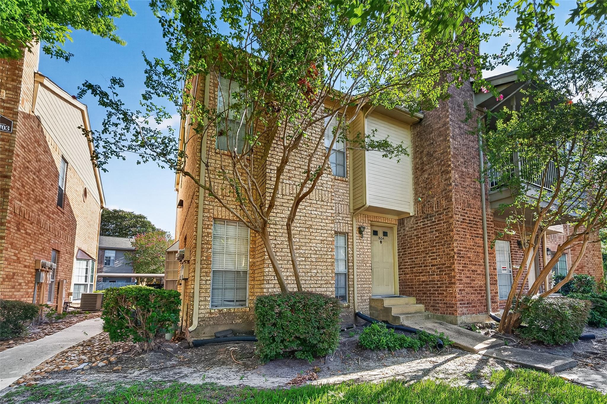 1515 Sandy Springs Road 1604