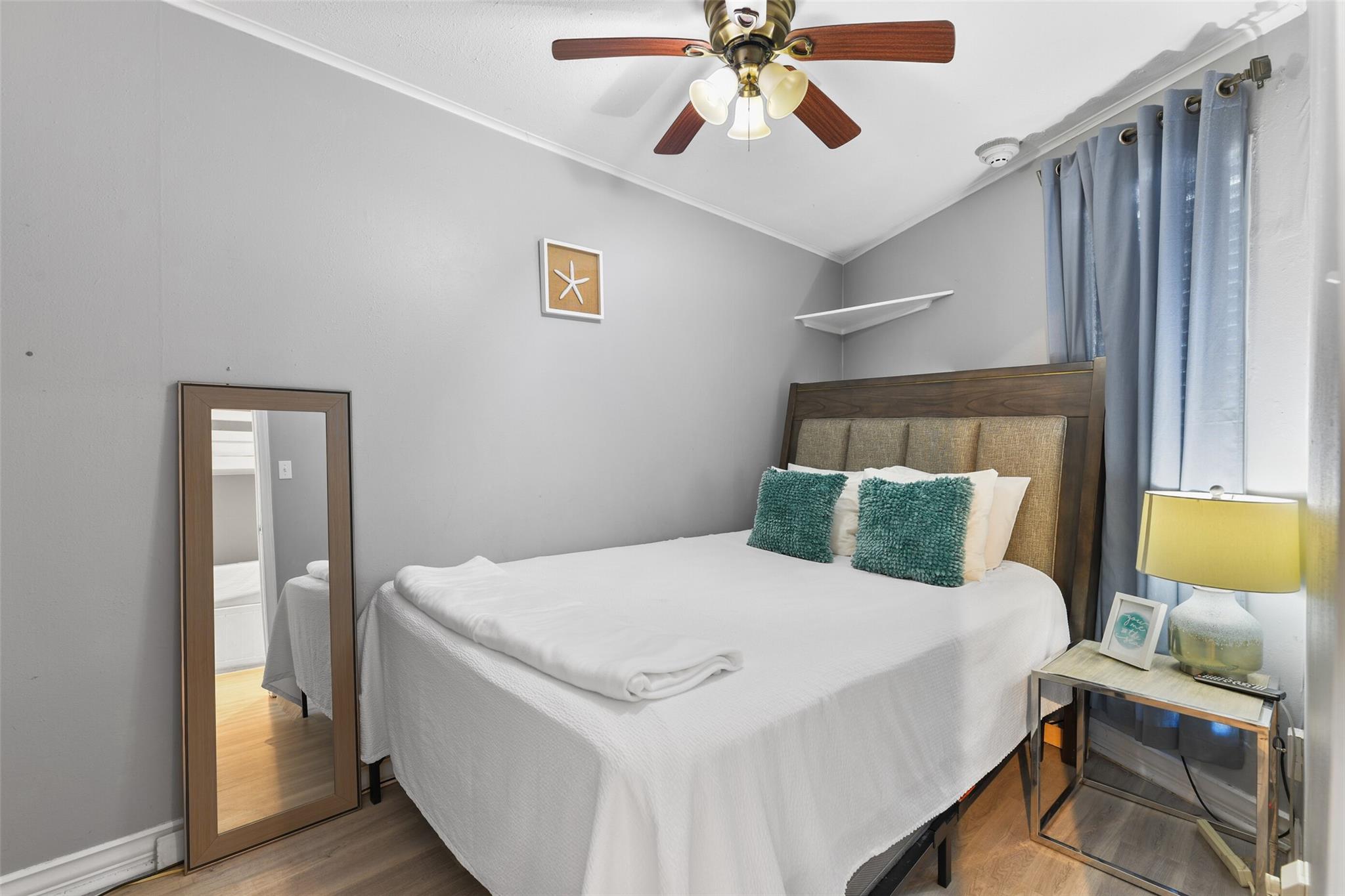 6102 Seawall Boulevard 294