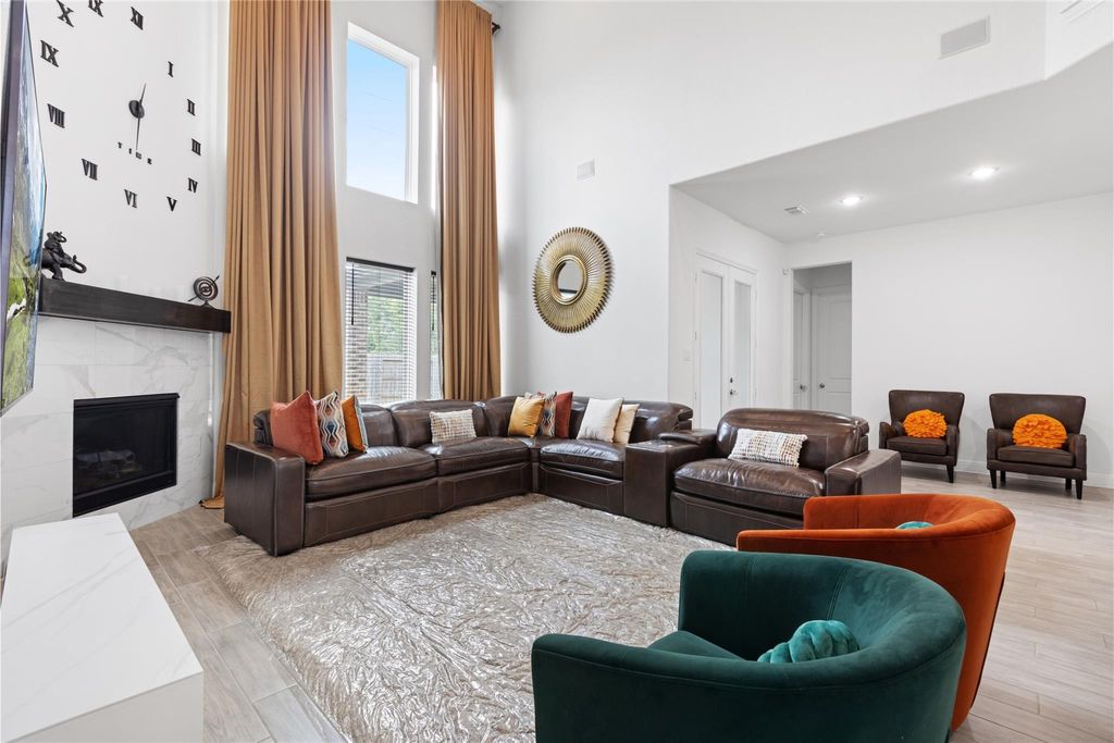 Photo of 5006 Bent Tree Drive, Fulshear, TX 77441 (MLS # 39092768)