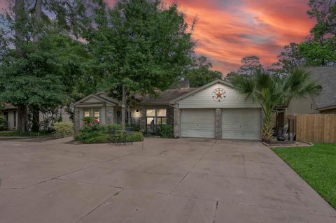 Photo of 22714 Canyon Lake Drive, Spring, TX 77373 (MLS # 45566784)