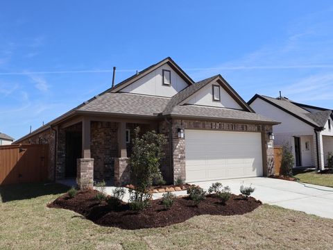 Homes For Sale - 8126 Kay Harbor Drive<br/> Cypress, TX 77433