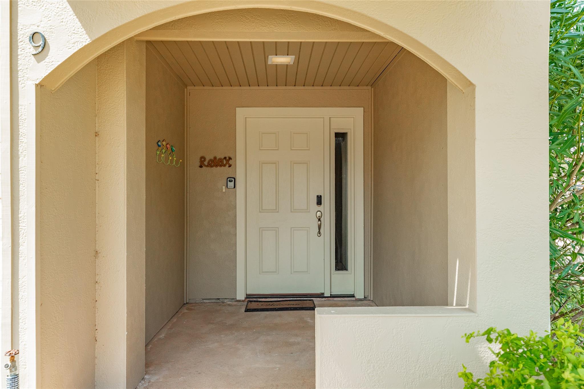 9D Dana Drive