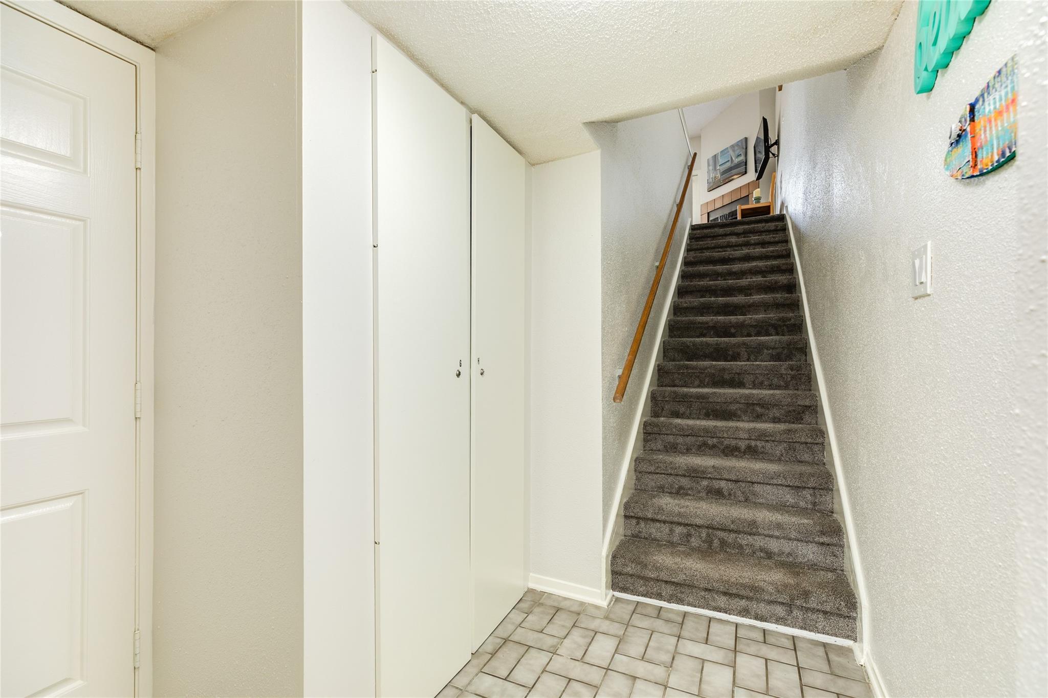 9D Dana Drive