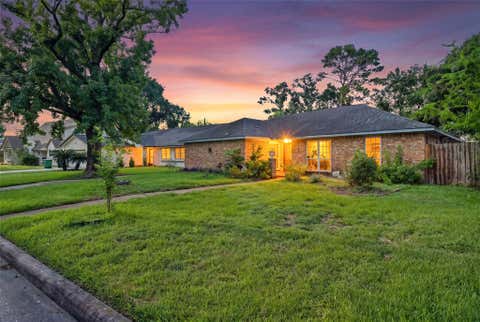 Photo of 5714 Arbor Vitae Drive, Houston, TX 77092 (MLS # 25848367)