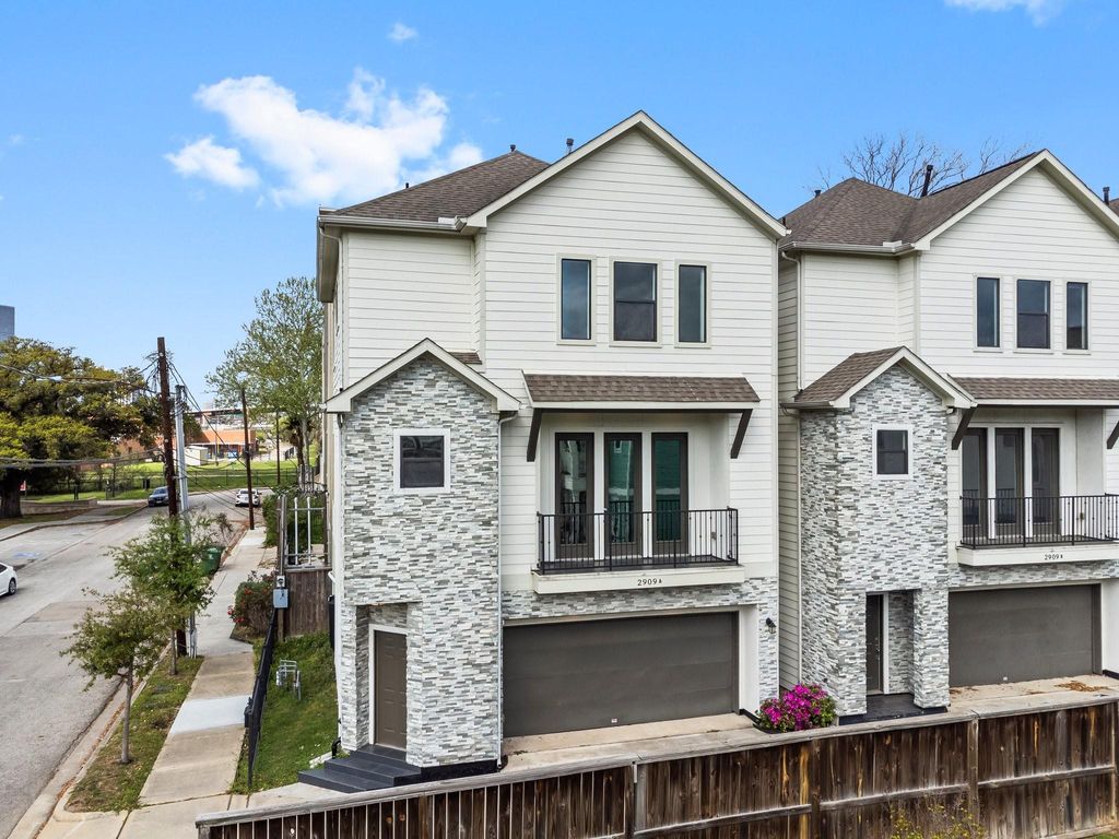 Photo of 2909 Gillespie Street #A, Houston, TX 77020 (MLS # 4830297)